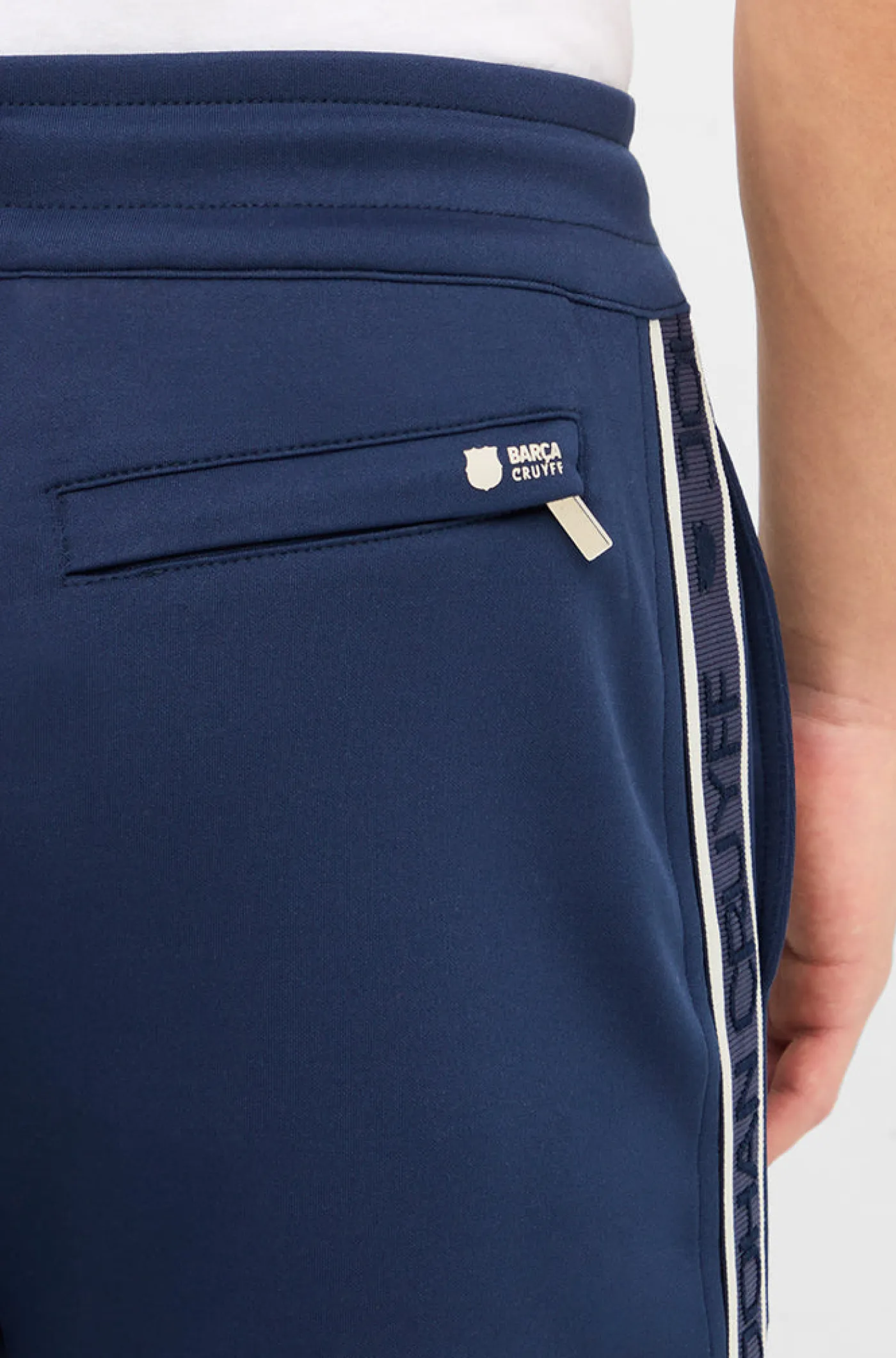 Outlet Pantalón azul Barça + Cruyff Hombre Pantalones Y Shorts