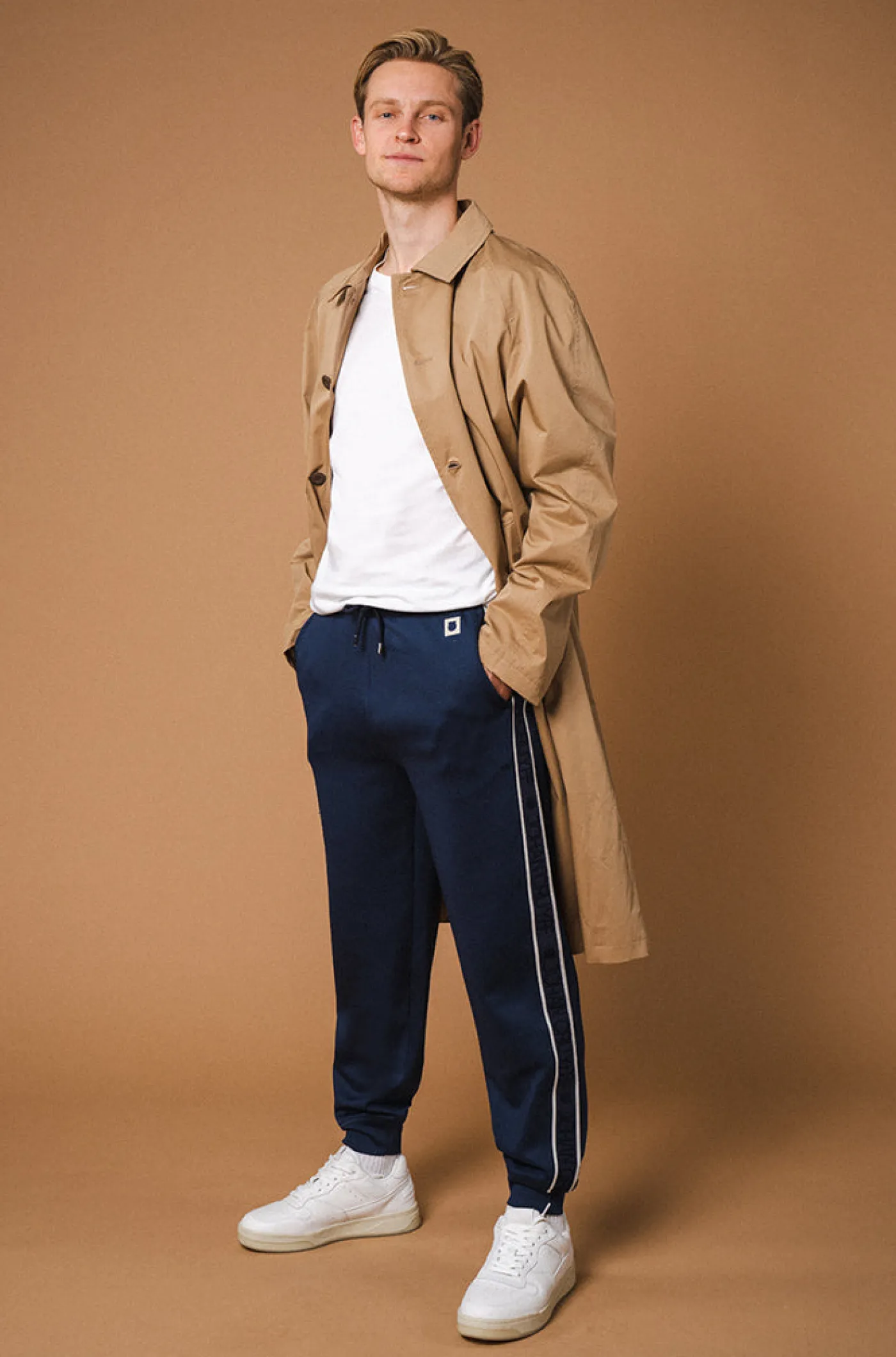 Outlet Pantalón azul Barça + Cruyff Hombre Pantalones Y Shorts